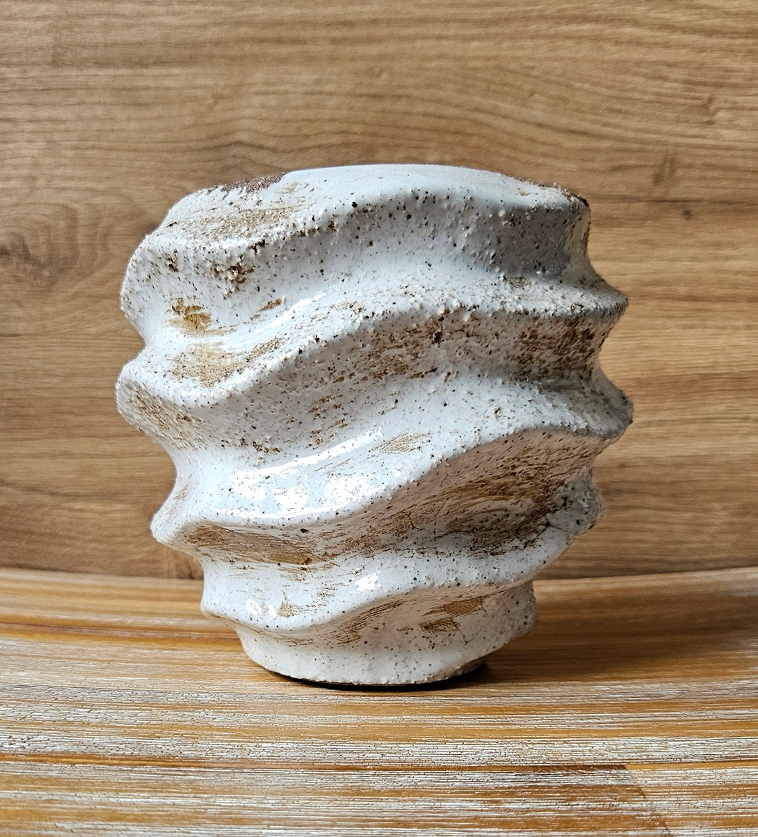 Lovely Small Wavy Ceramic Plant Pot