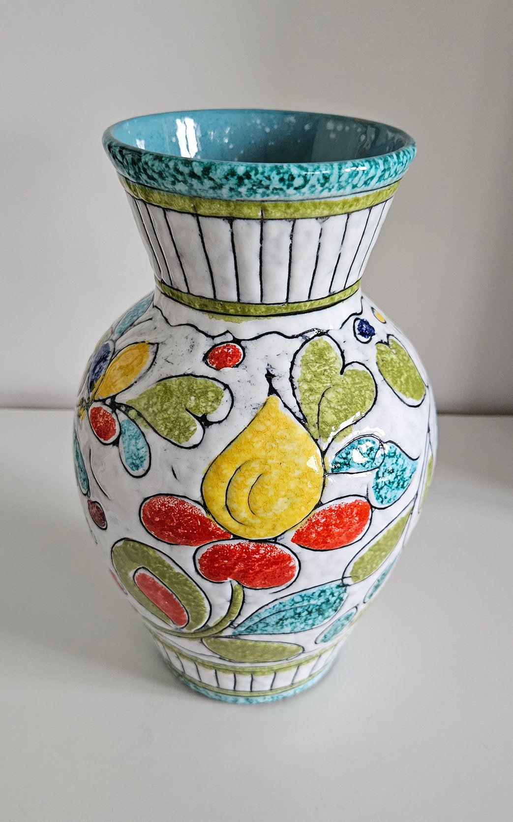 Mid-Century Fratelli Fanciullacci Italian Art Pottery Vase