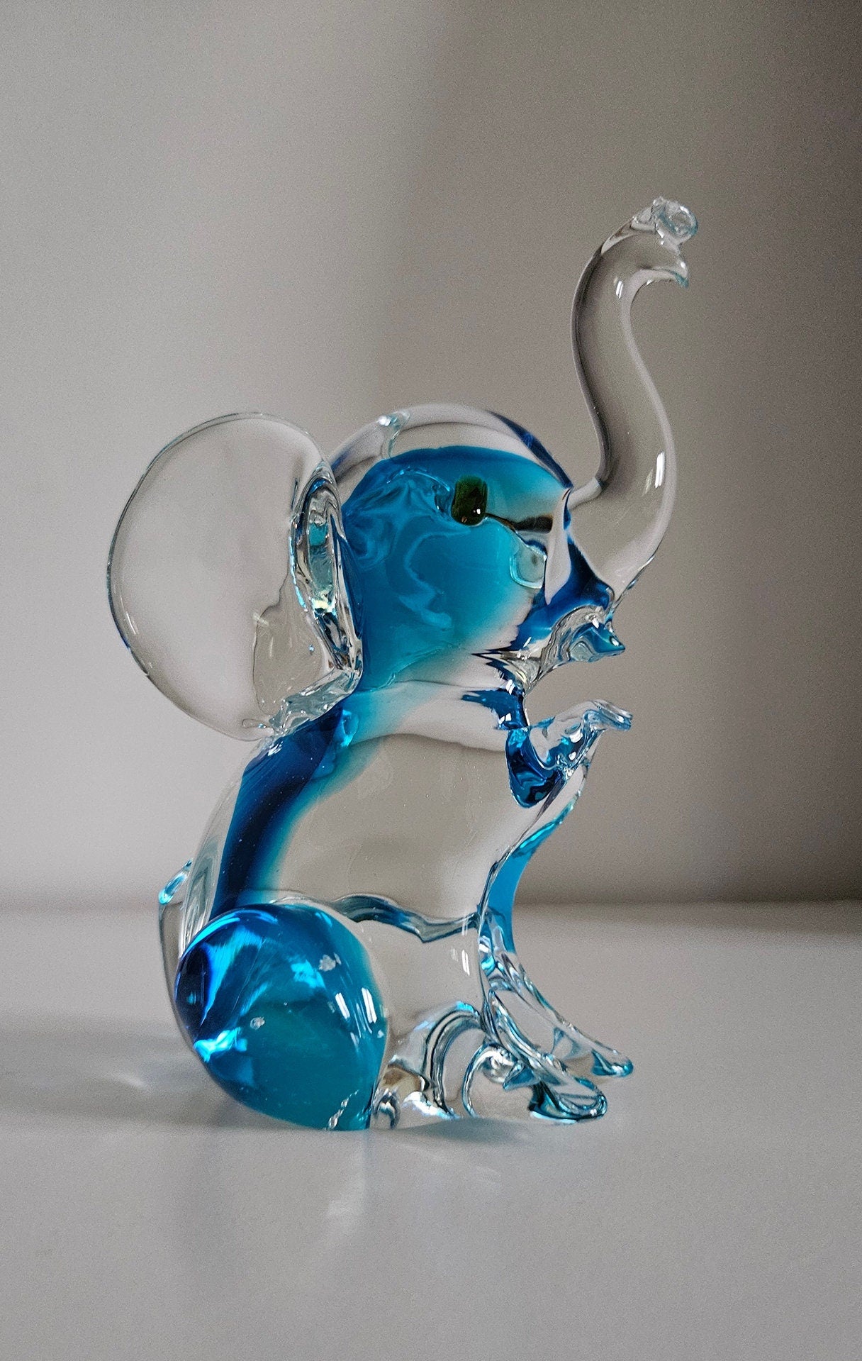 Vintage Art Glass Elephant Figurine