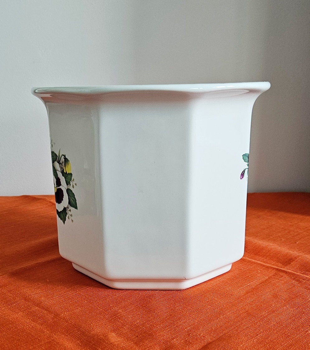 Vintage Pansy Design Plant Pot/Planter