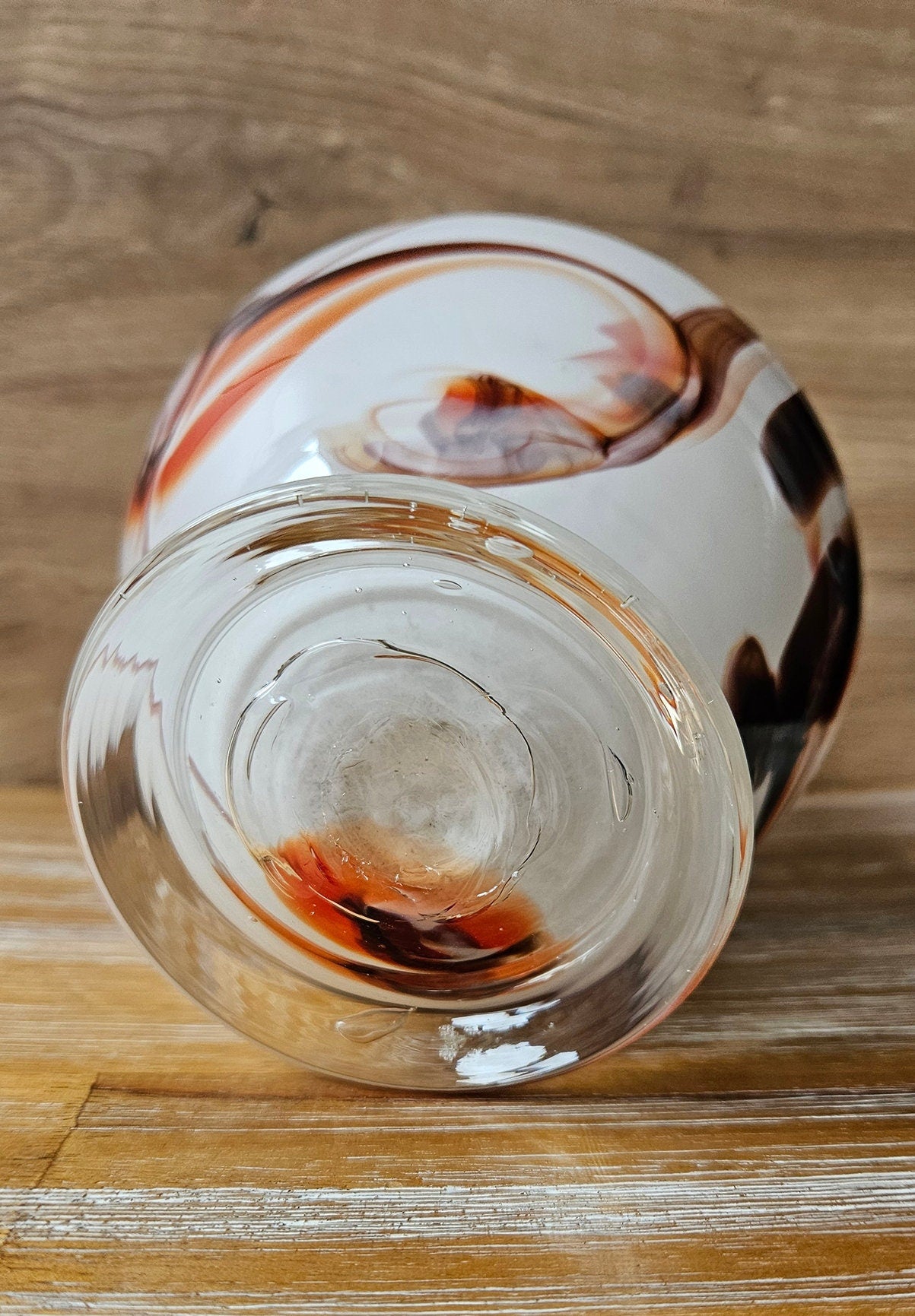 Retro Chinese Swirl Design Glass Vase