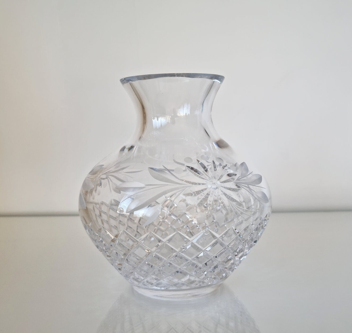Stunning Thomas Webb Crystal Cut Glass Vase