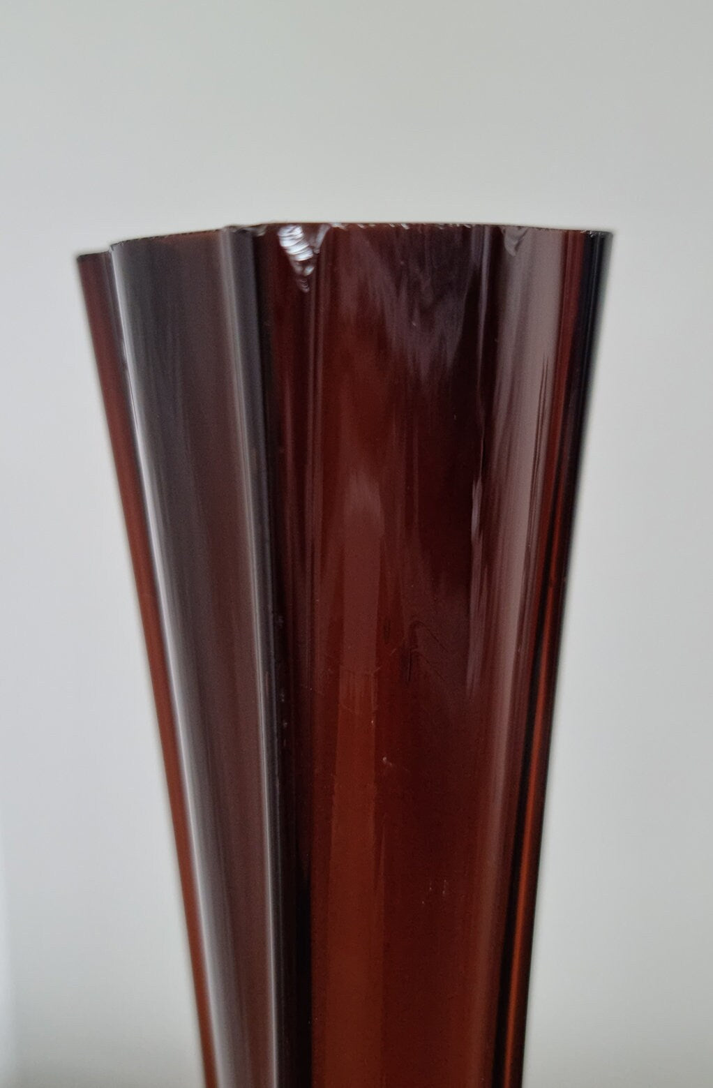 Retro Vintage Tall Twisted Glass Bud Vase