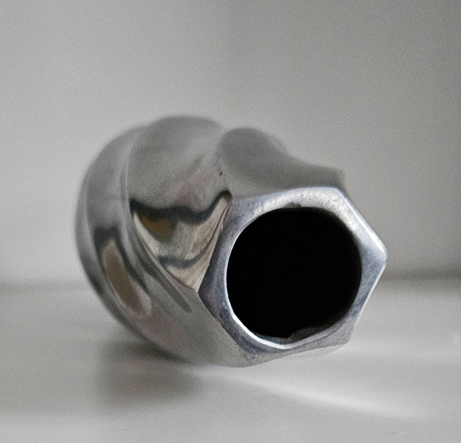 Retro Vintage Metal Twisted Vase