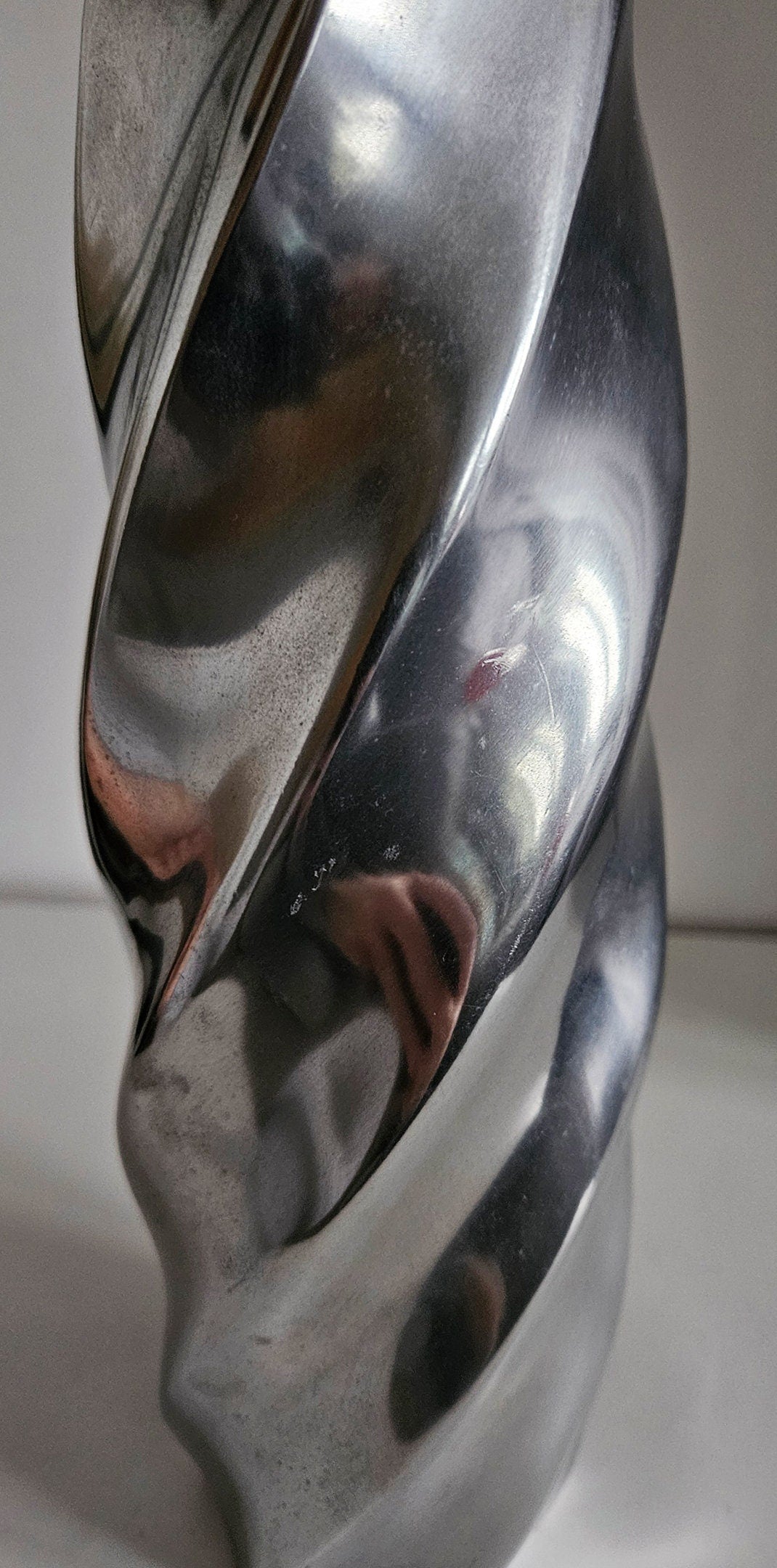 Retro Vintage Metal Twisted Vase