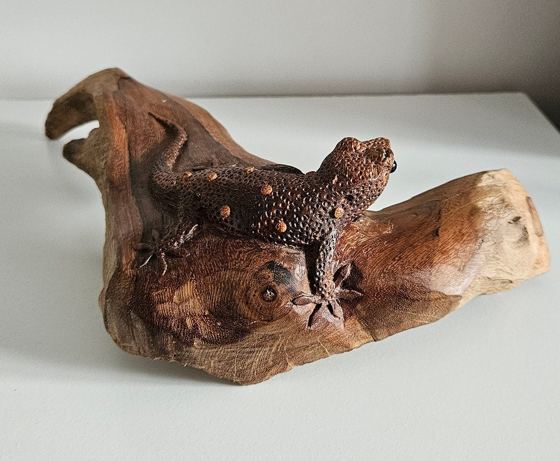 Hand Carved Wooden Gecko Ornament/Sculpture