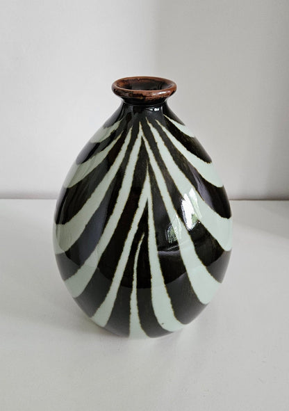 Retro Swirl Design Ceramic Vase
