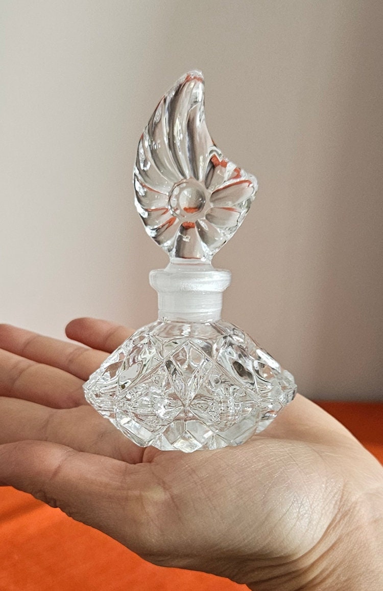 Vintage 24% Lead Crystal Art Glass Perfume Bottle With Stopper