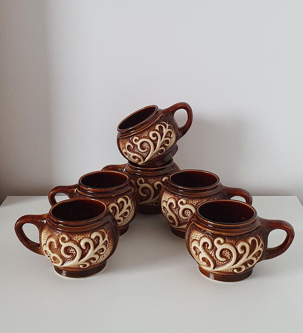 Mid-Century 3D Decorative Ceramic Coffee/Tea Cups, Set Of Six