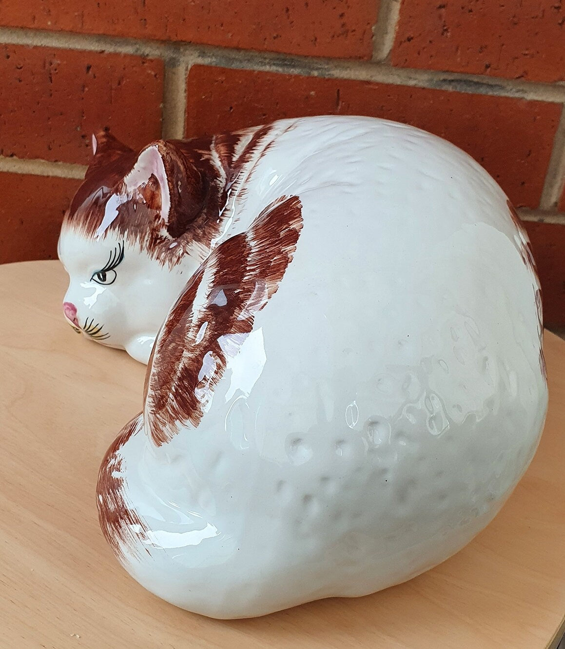 Vintage Novart Trading Ltd. London Large Ceramic Cat