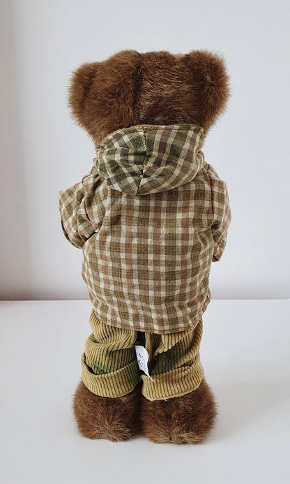 Cute Bear With Chocolate Decoration