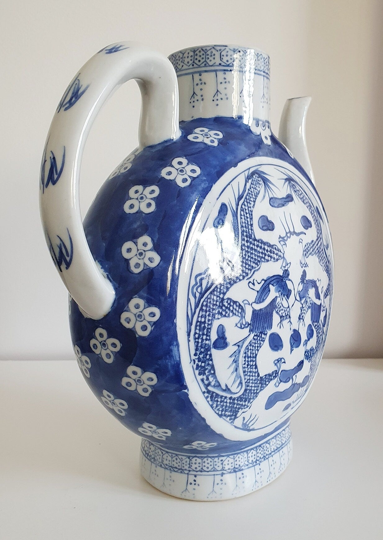 Large Qianlong Chinese Moon Wine Ewer/Teapot With Dragons