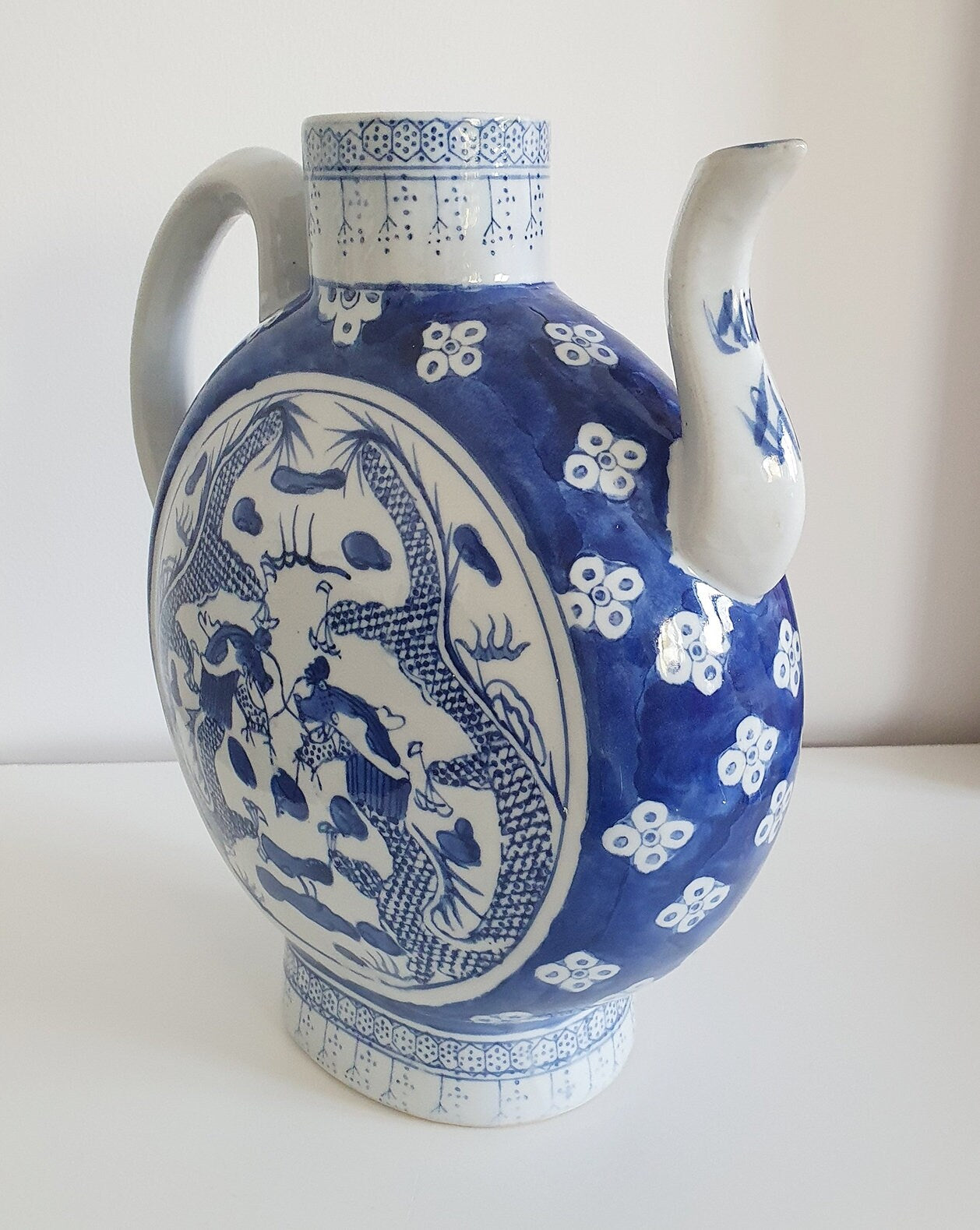 Large Qianlong Chinese Moon Wine Ewer/Teapot With Dragons