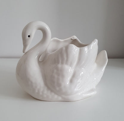 Beautiful Vintage Ceramic Swan Planter