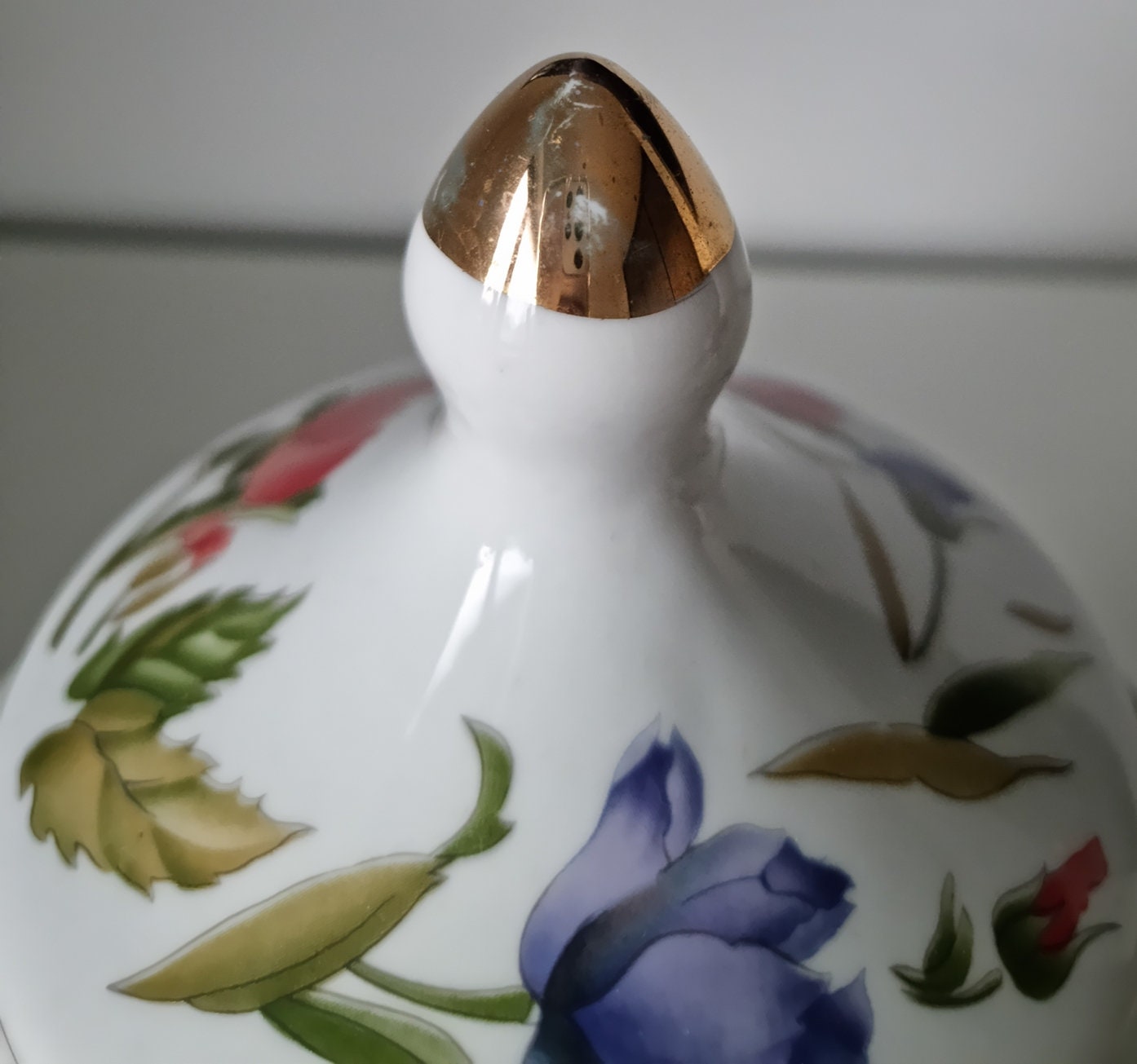 Royal Crest Porcelain Lidded Storage Jar/Trinket Pot