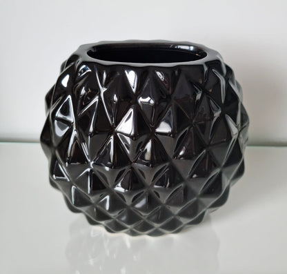 Lovely Pineapple Pattern Ceramic Vase In Black