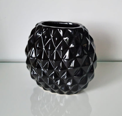 Lovely Pineapple Pattern Ceramic Vase In Black