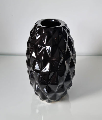 Lovely Pineapple Pattern Ceramic Vase In Black