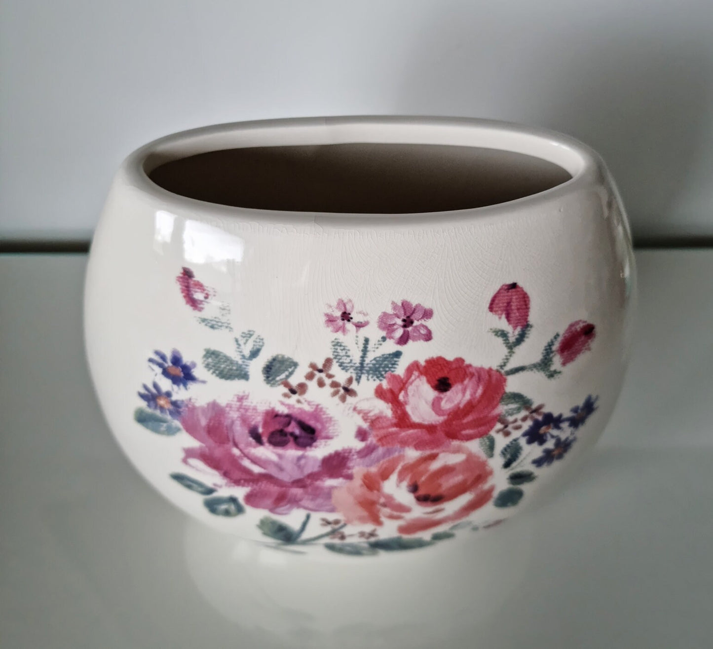 Lovely Retro Cream & Pink Floral Crackle Glaze Ceramic Vase