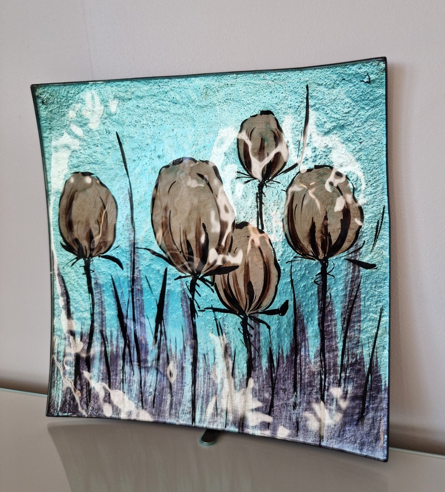 Decorative Tulip Design Art Glass Dish