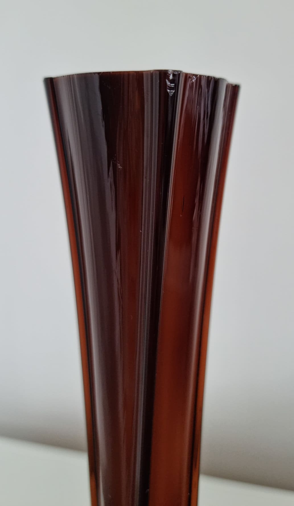 Retro Vintage Tall Twisted Glass Bud Vase