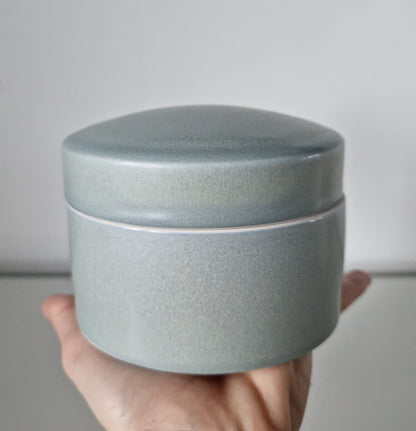 Lovely Retro Ceramic Storage Jar/Trinket Box With Lid