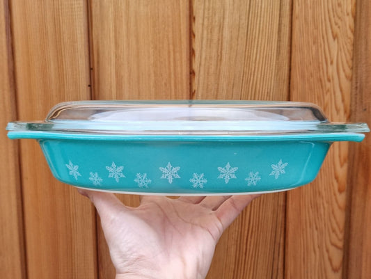 Mid Century JAJ Pyrex Gaiety Snowflake Lidded Divided Serving Dish