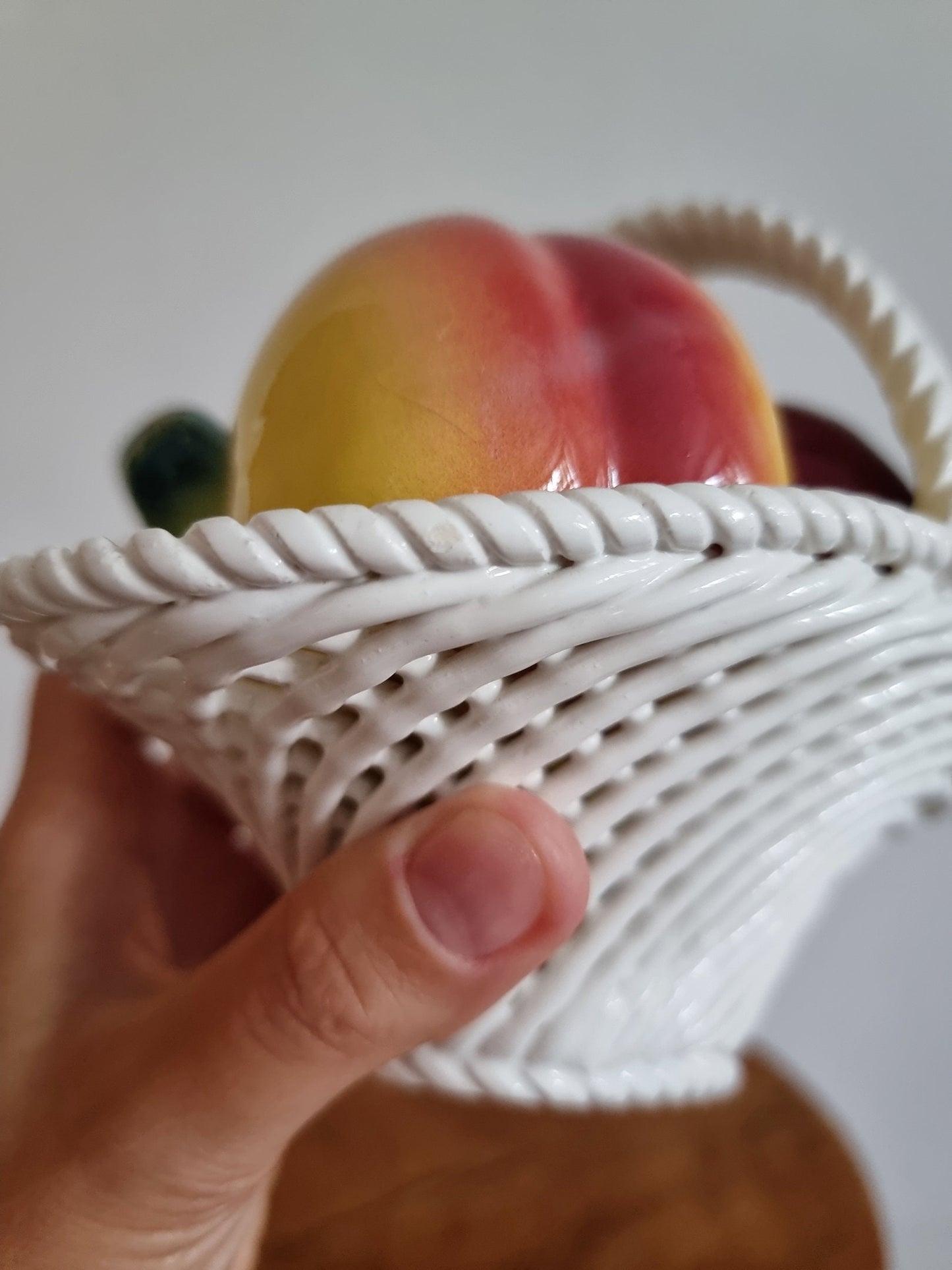 Vintage Hecho A Mano Woven Lattice Ceramic Fruit Basket