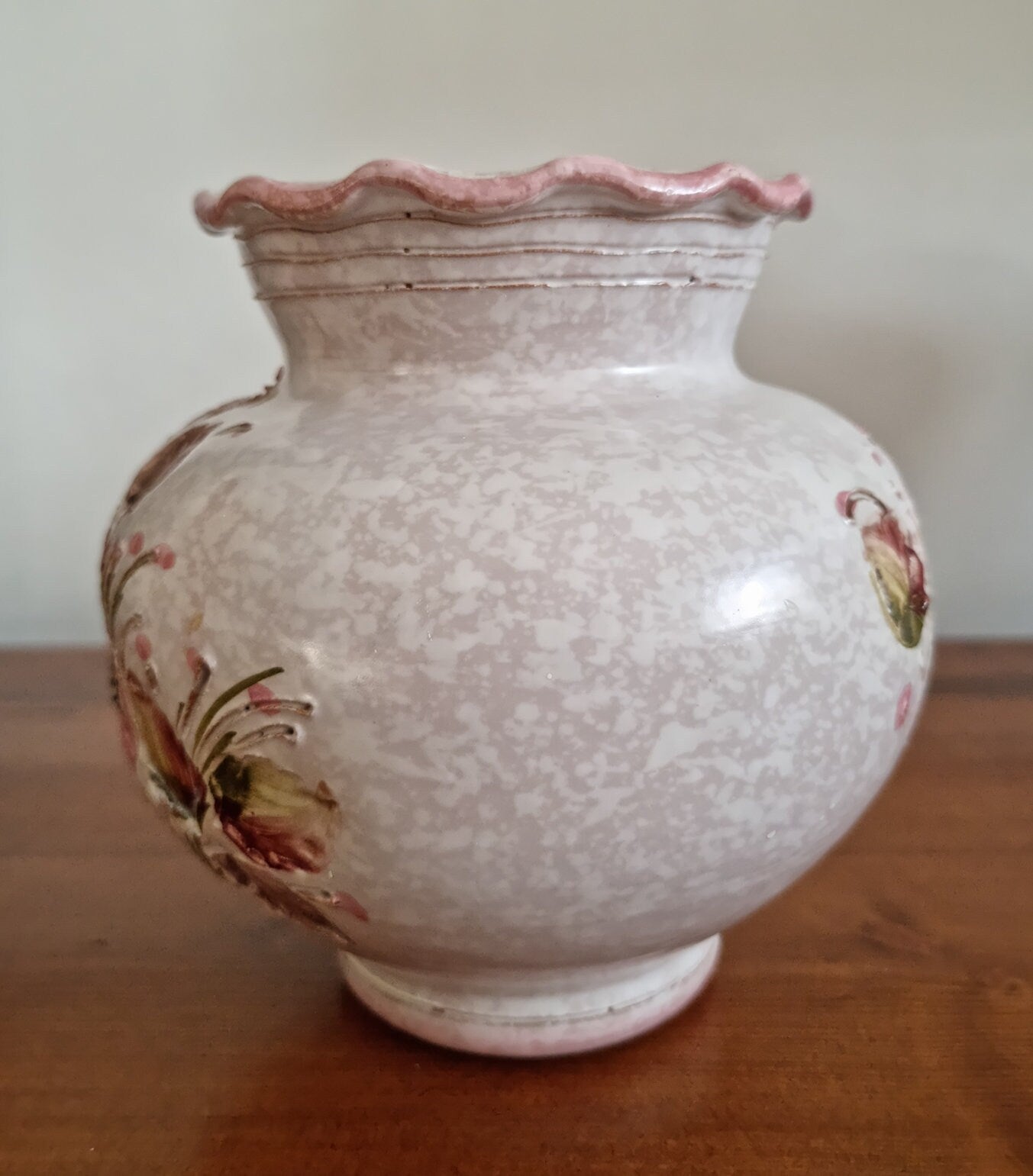 Vintage Ruffled Rim Ceramic Vase In Floral Design