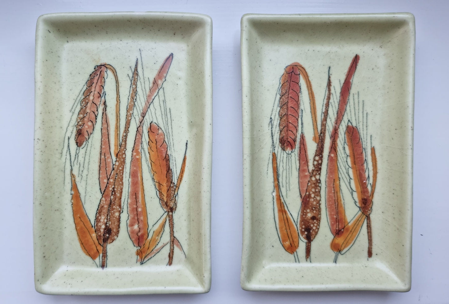 Retro Vintage Hand Painted Wheat Design Trinket Dishes, Small Snack Trays