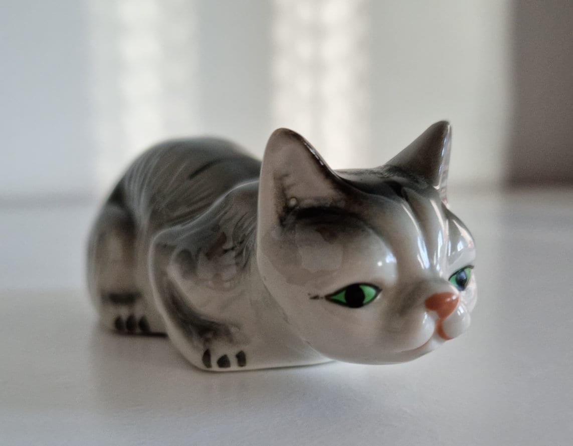 Vintage Small Cat Porcelain Figurine Ornament