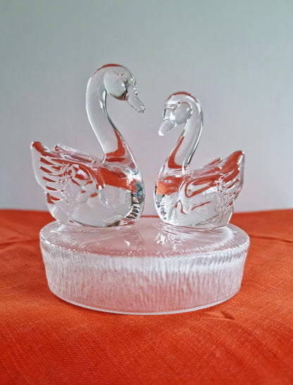 Vintage RCR Royal Crystal Rock Lead Crystal Glass Swans