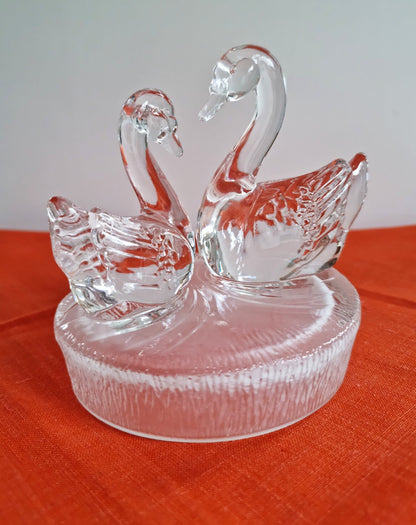 Vintage RCR Royal Crystal Rock Lead Crystal Glass Swans