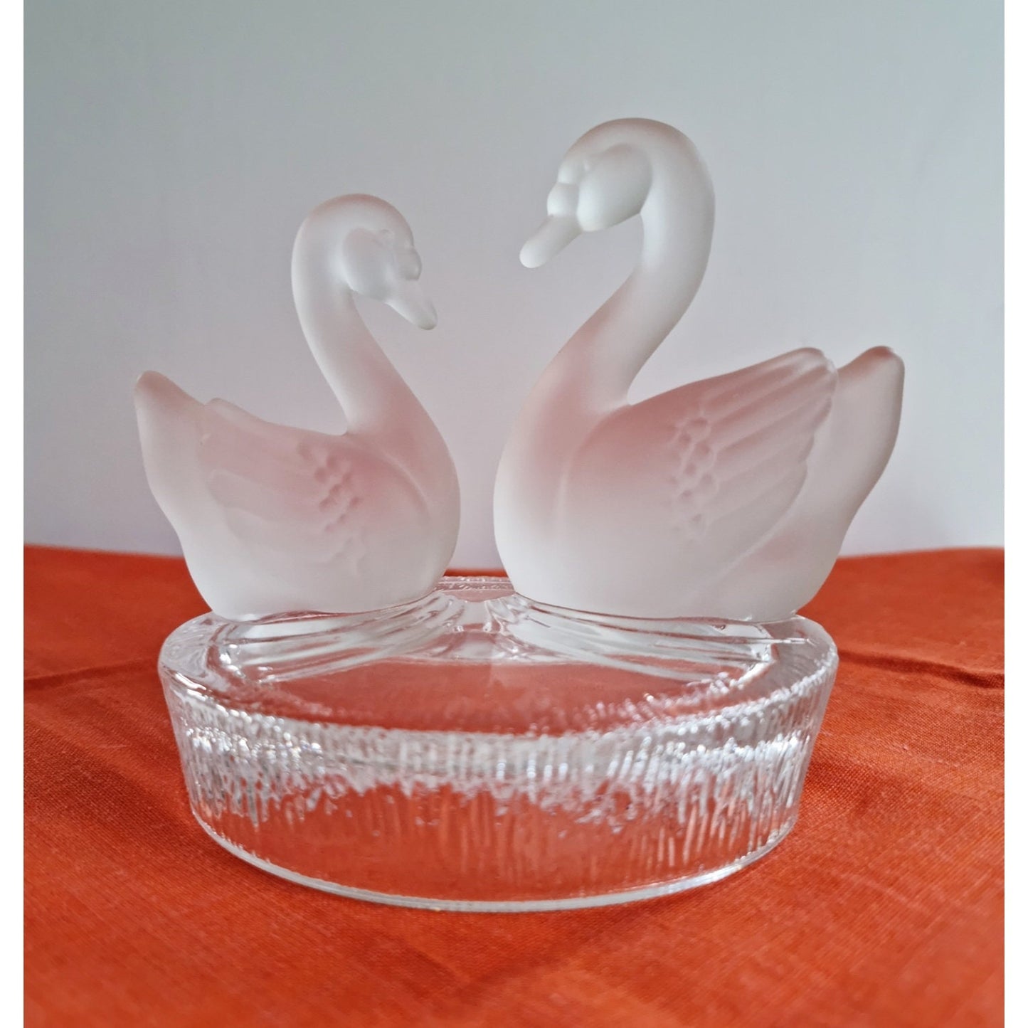 Vintage RCR Royal Crystal Rock Lead Crystal Glass Swans