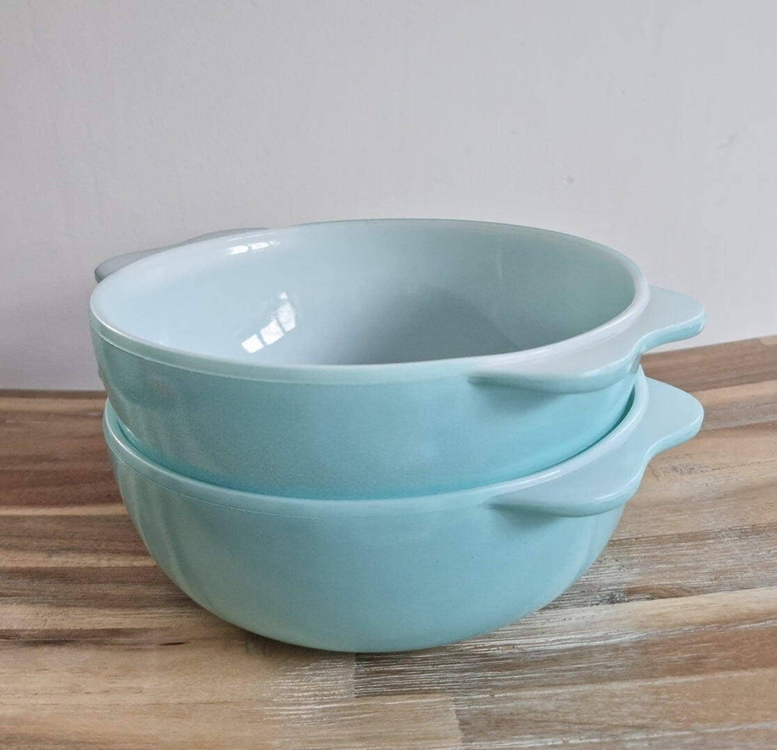 Set Of 2 Vintage JAJ Pyrex Easy Grip Round Casserole Dishes In Duck Egg Blue