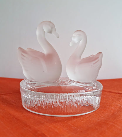 Vintage RCR Royal Crystal Rock Lead Crystal Glass Swans