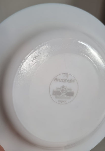 Vintage Arcopal France Mickey Kids - Pluto, Goofy & Donald Duck Milk Glass Plate