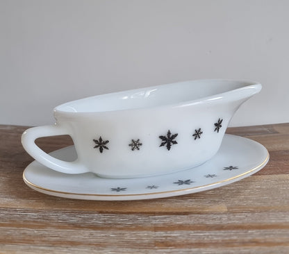 Mid-Century JAJ Pyrex Gaiety Snowflake Design Gravy Boat & Saucer