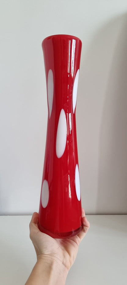 Retro Funky Pop Art Red/White Glass Vase