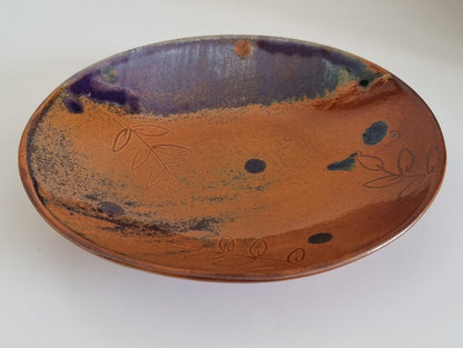 Retro Studio Art Pottery Leaf Design Dish