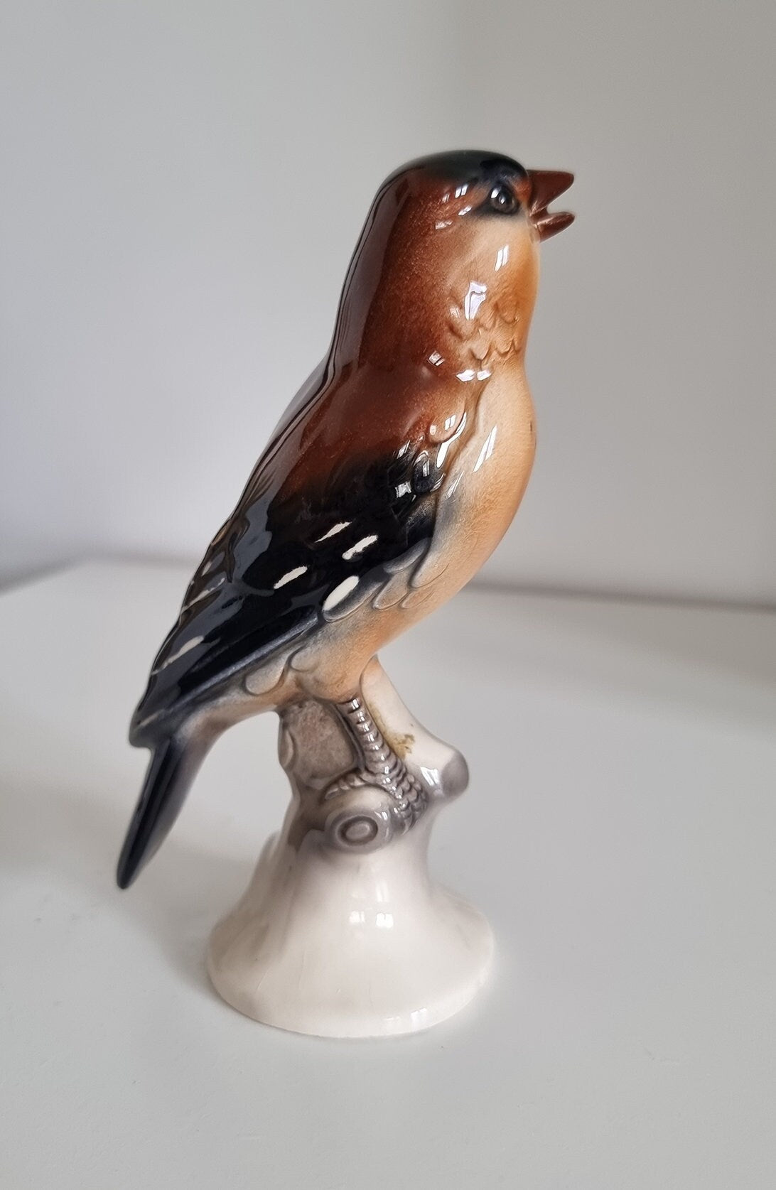 Lovely Vintage Ceramic Bird Figurine