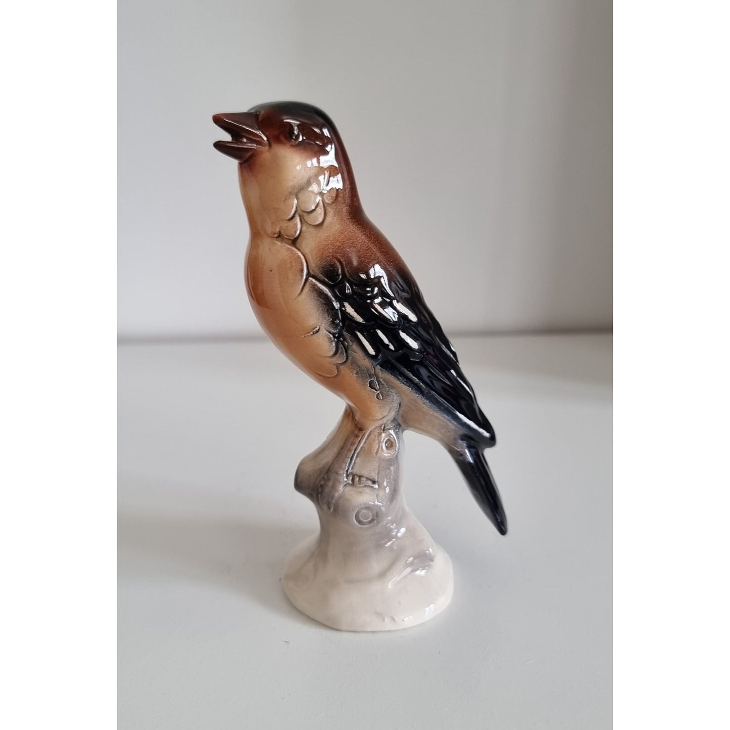 Lovely Vintage Ceramic Bird Figurine