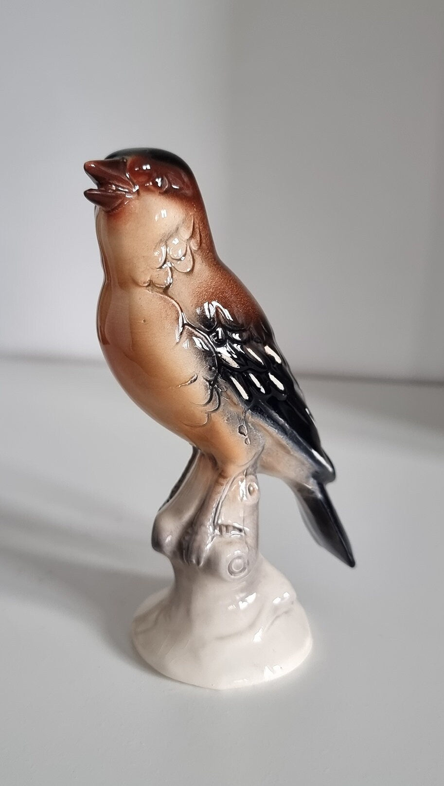 Lovely Vintage Ceramic Bird Figurine