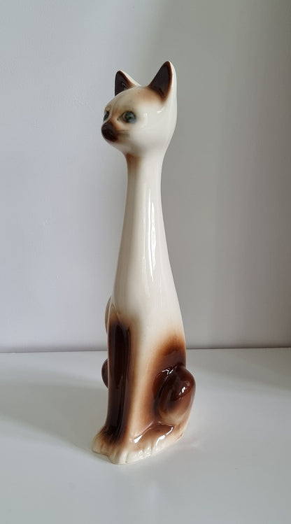 Mid-Century Kitsch Siamese Cat Figure/Ornament