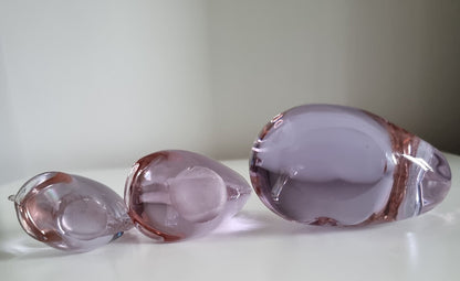 Vintage Alexandrite Neodymium Lilac Glass Whales