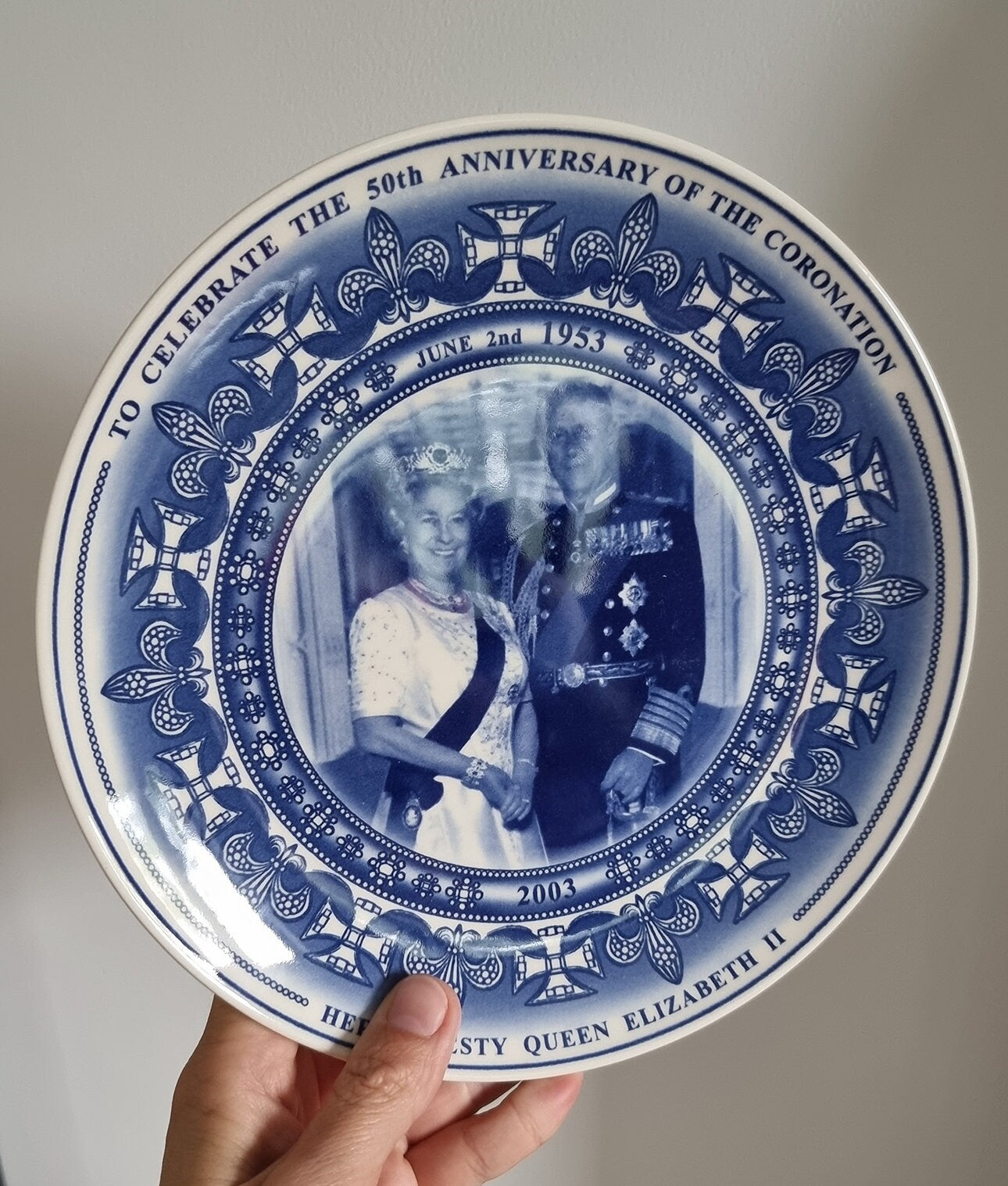 Wedgwood Queen's Ware Collectors Plate - 50th Anniversary Of The Coronation