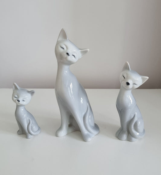 Vintage Set Of Three Mid Century Siamese Cat Figurines