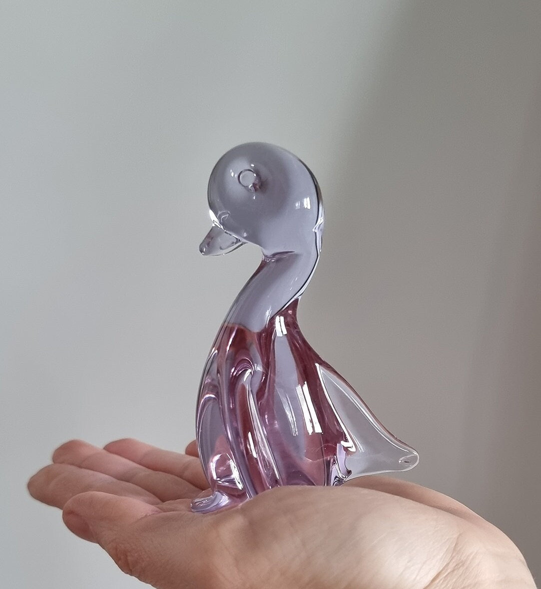 Vintage Alexandrite Neodymium Lilac Glass Duck