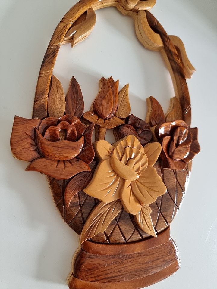 Vintage Wooden Flower Basket Wall Plaque