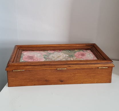 Vintage Wooden Spool/Thread Holder Sewing Box